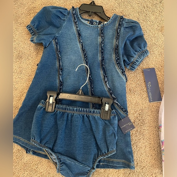 NWT Habitual Kids 2 Piece Ensemble Set. Size 24 color Med Stone Jean - Picture 1 of 2